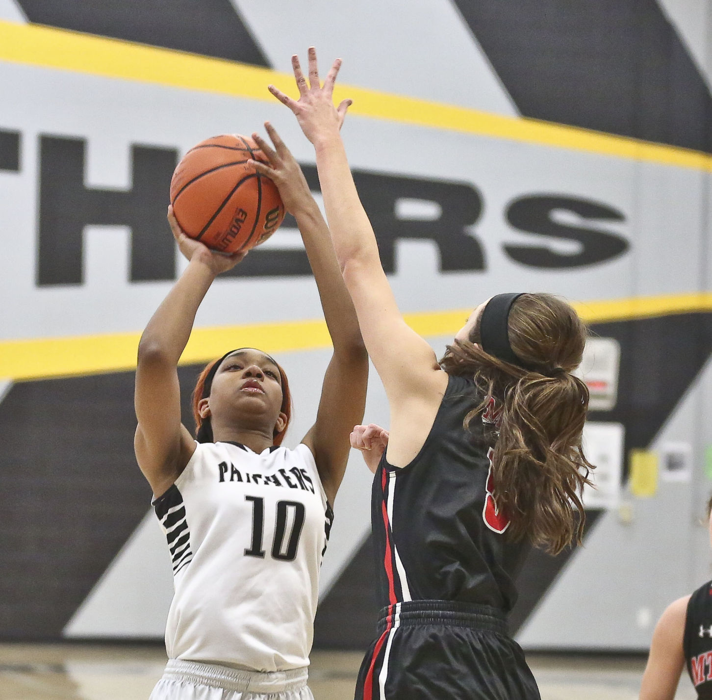 Kyla Jones, Eisenhower